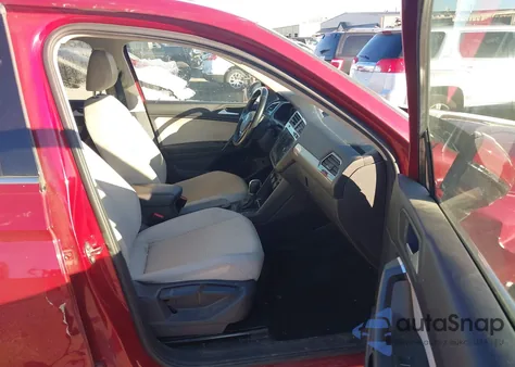 2019 Volkswagen Tiguan 2.0T Se/2.0T Sel/2.0T Sel R-Line/2.0T Sel R-Line Black z USA, uszkodzony, nr VIN 3VV2B7AXXKM110465